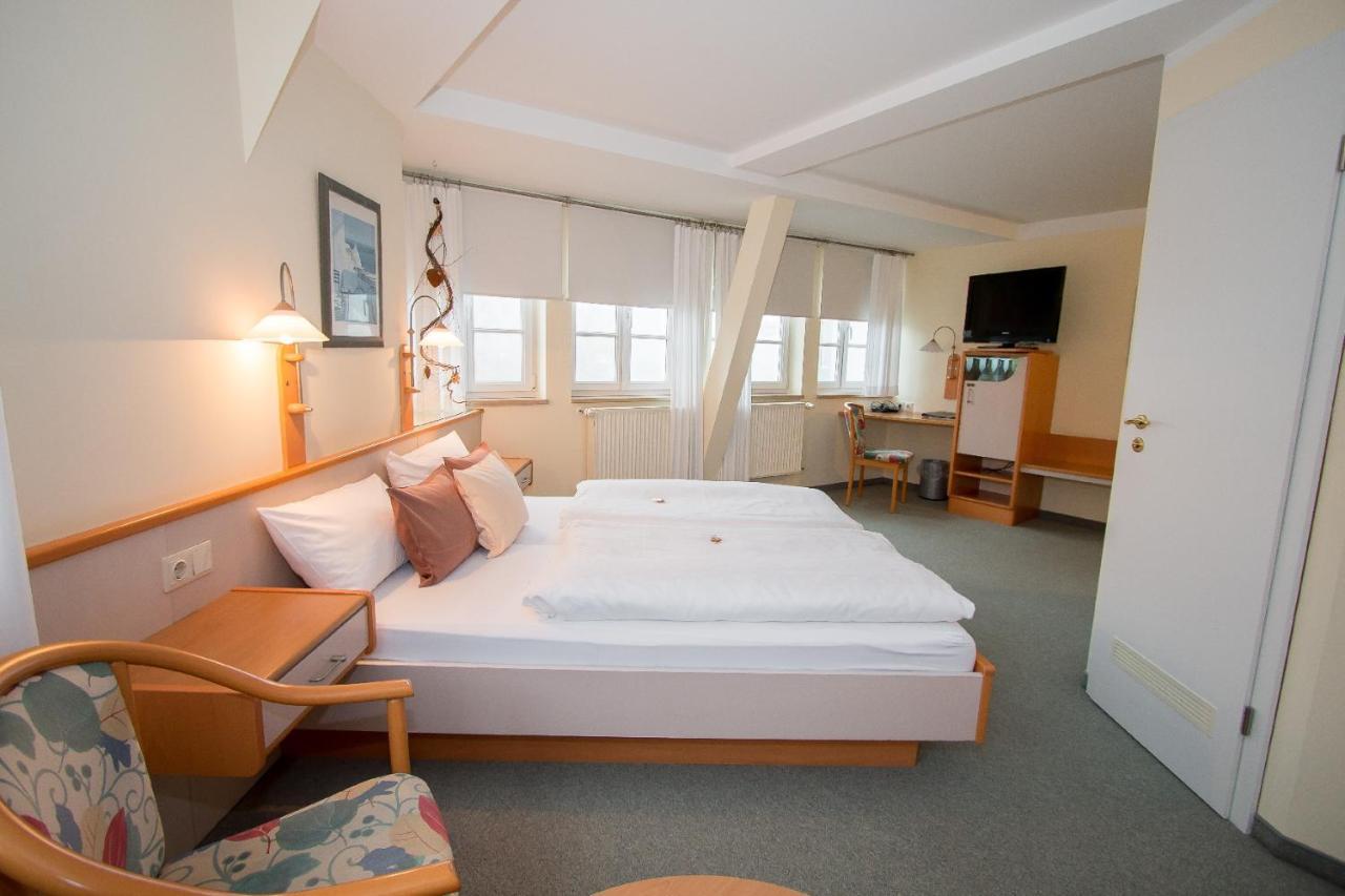 Hotel Garni Am Markt - Businesshotel - Fruehstuecksbuffet - Fahrradabstellplatz - Hunde Willkommen Neustadt bei Coburg Eksteriør billede