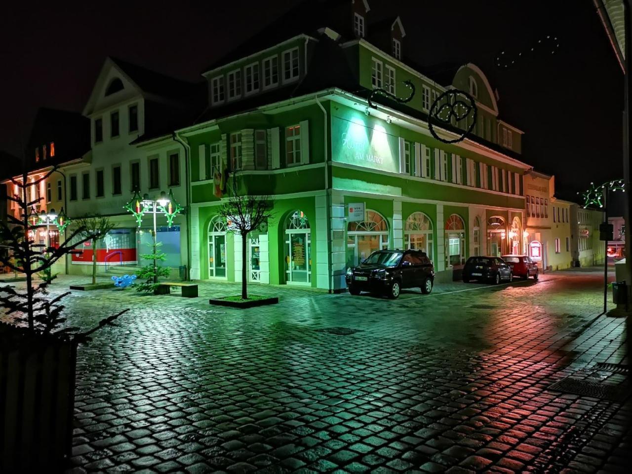 Hotel Garni Am Markt - Businesshotel - Fruehstuecksbuffet - Fahrradabstellplatz - Hunde Willkommen Neustadt bei Coburg Eksteriør billede